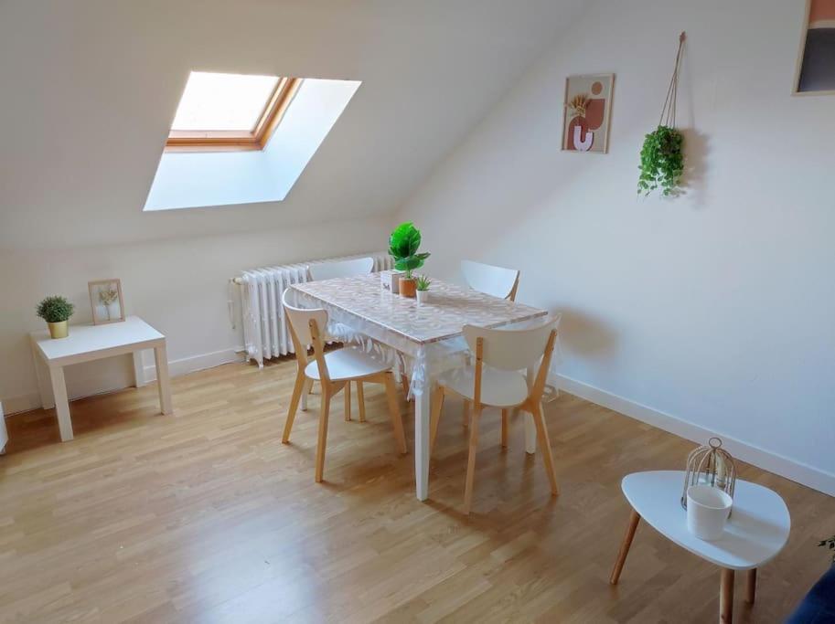 Paisible Duplex Au Centre-Ville Le Mans Exterior photo